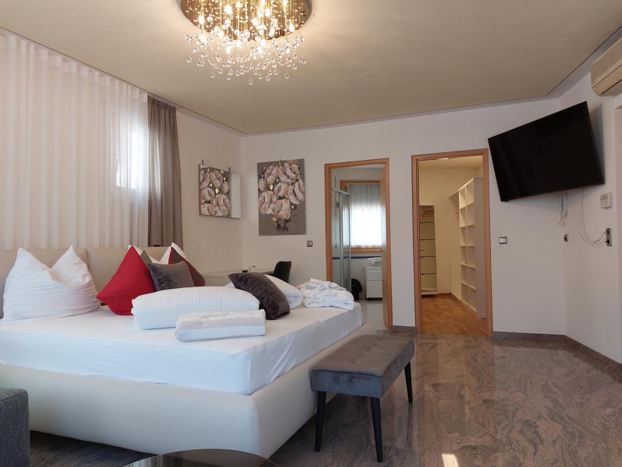 Hotel Engel Sluderno Bagian luar foto